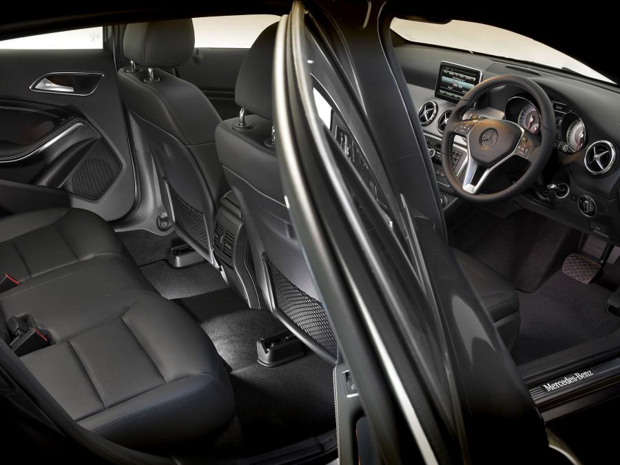  Mercedes-Benz GLA200 CDI 2014 года  (AU) (фото 15 из 24)